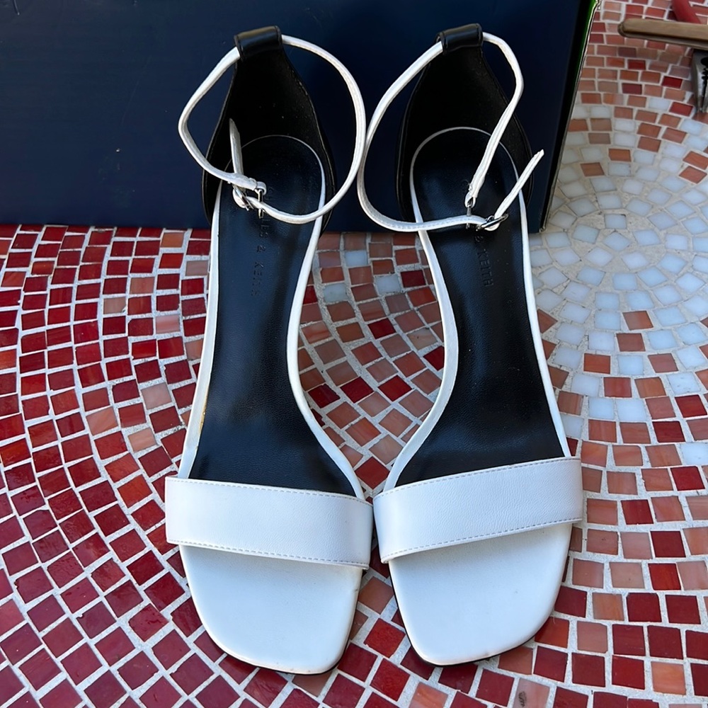 Charles & Keith NEW size 6 1/2 excellent   (Size 37 EU )